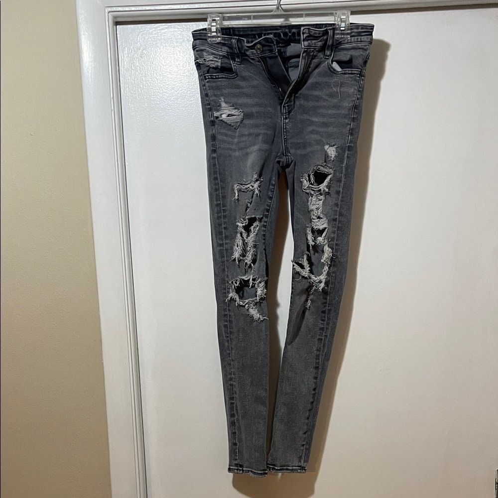 American Eagle Outfitters Charcoal Distressed Skinny Jeans size 4 regular